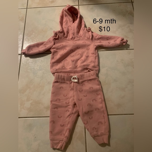 BABY GIRL 6 month OUTFITS - Picture 2 of 2